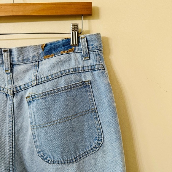 vintage lightwash RIDERS denim shorts - Picture 5 of 8